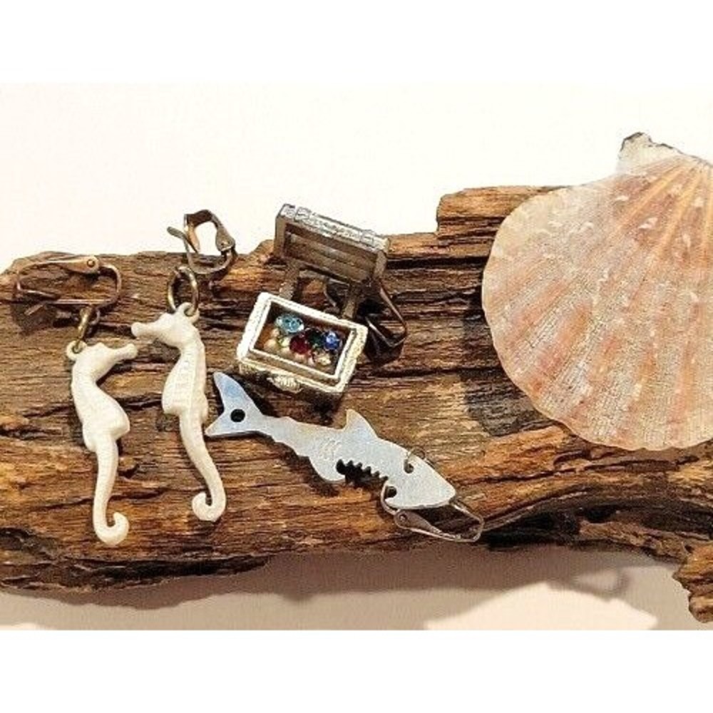 Rare Vintage Plastic Seahorse Treasure Chest Shark Ocean Theme Clip Earrings Lot